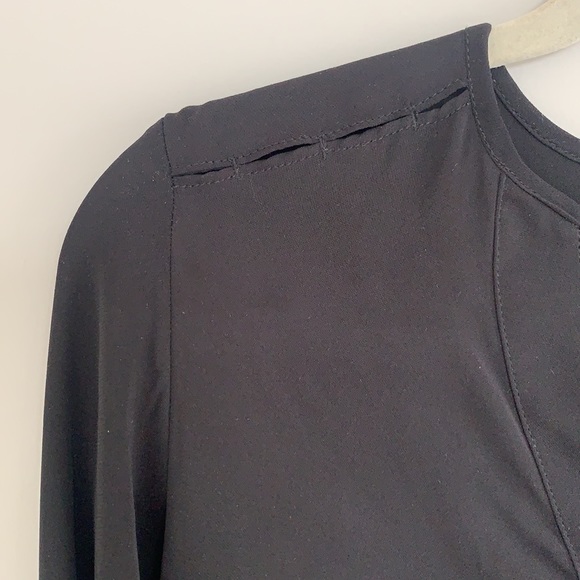 Dynamite Black Blouse: Good Condition - Picture 3 of 4